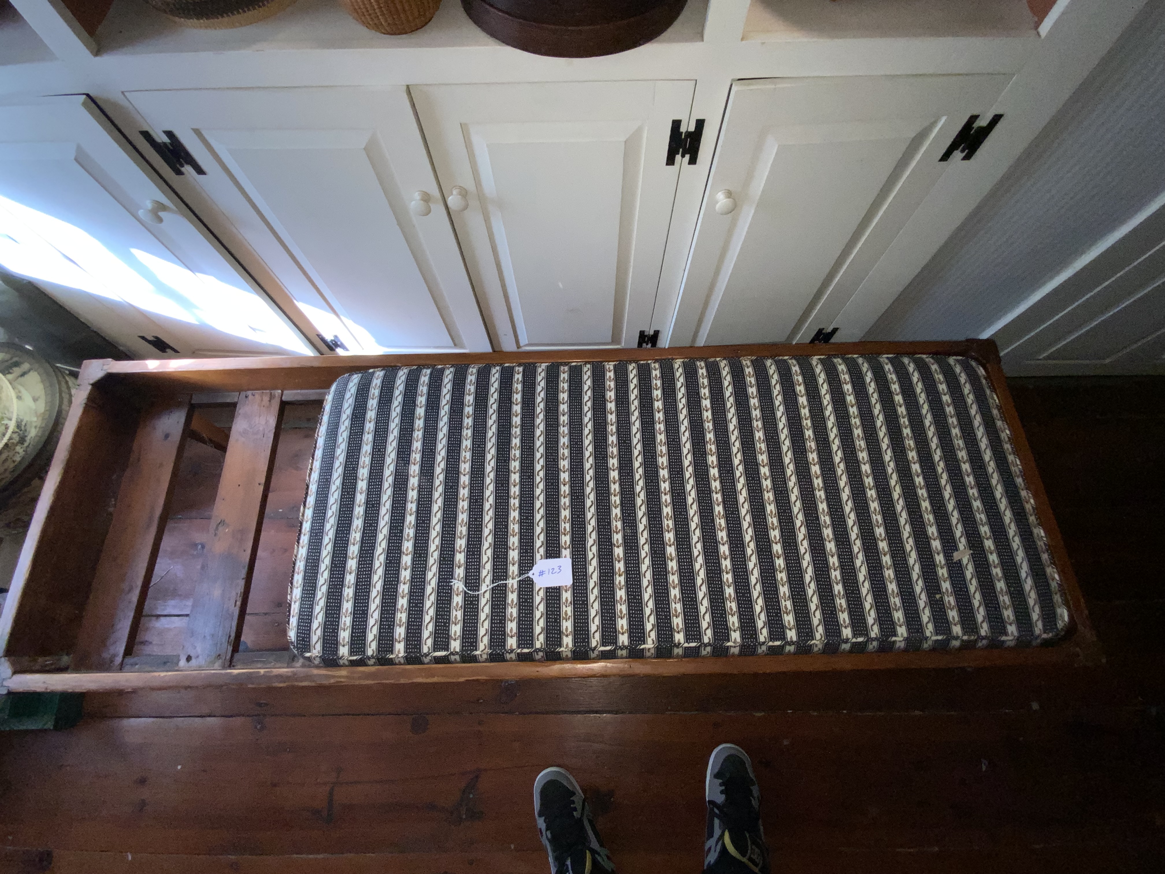 Pine Day Bed