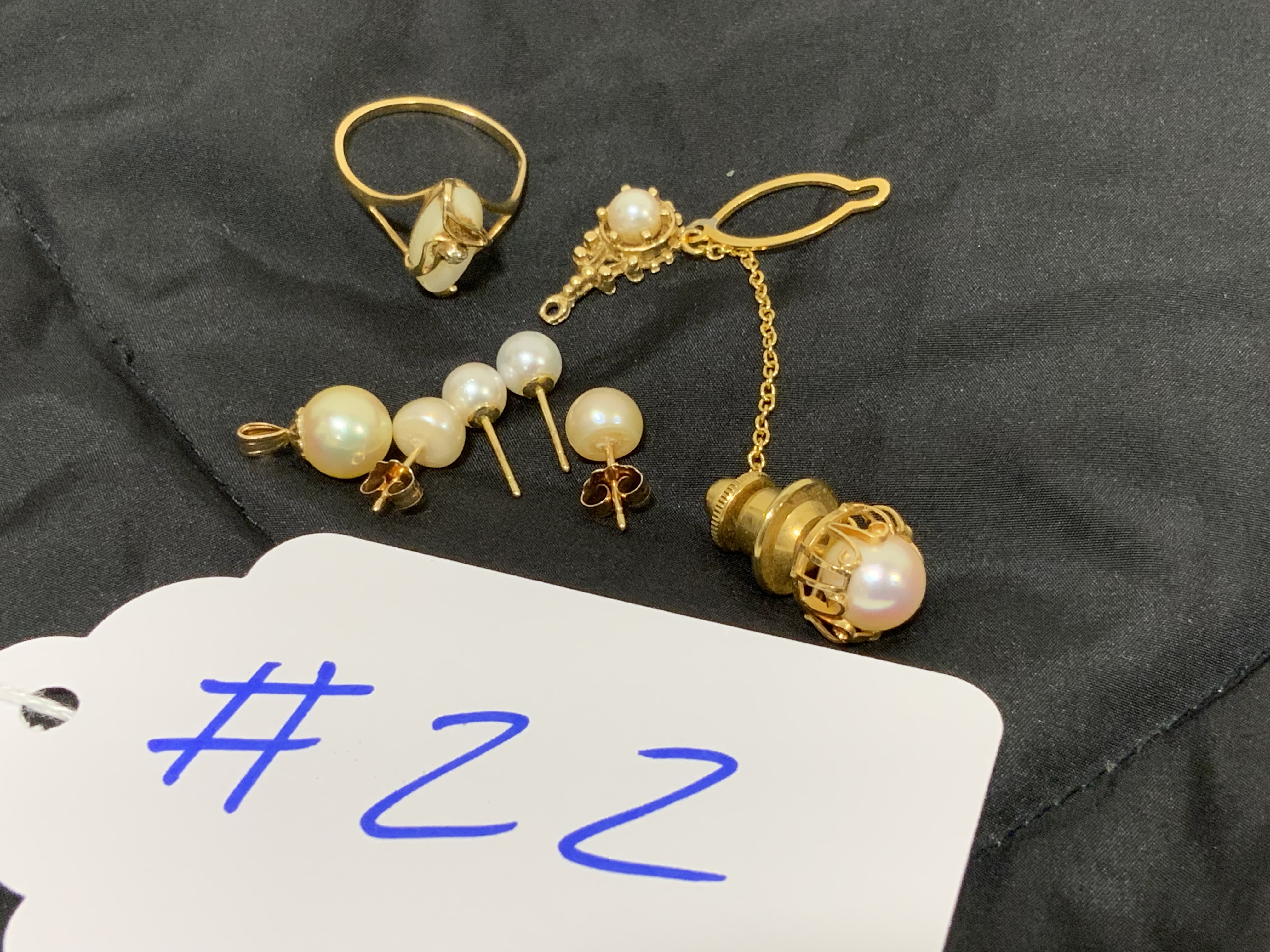 Pearls in Gold